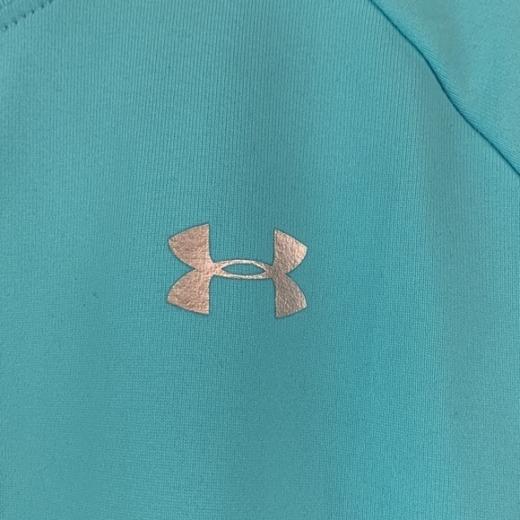 Under Armour open back heat gear, Tiffany blue yoga, running, athletic top EUC - Picture 4 of 5